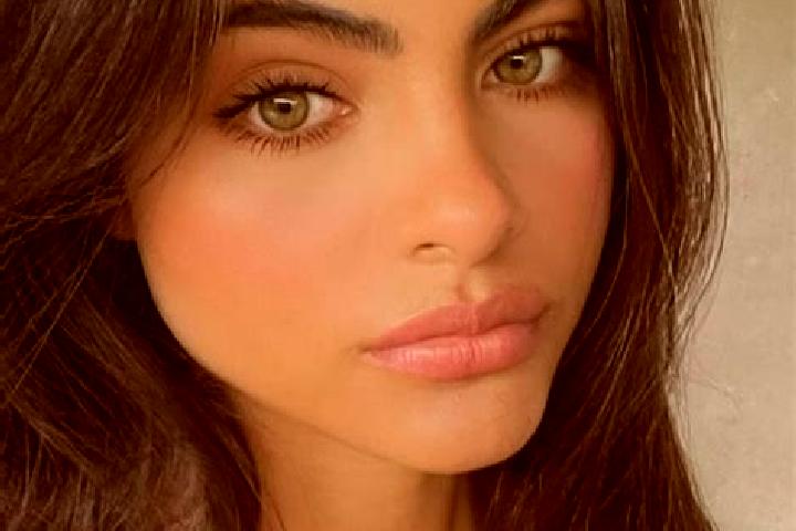 Natalie, 23, a dark blonde green-eyed middle eastern companion based in Mangochi. Offering Duos, Overnight, Dinner Date, A-Level. Available for incall and ou...