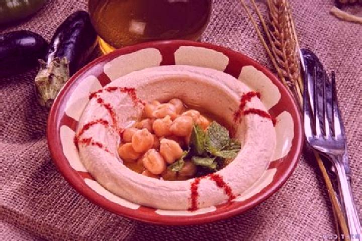 Natalie, 23 — Escort in Abu Hummus, Egypt
