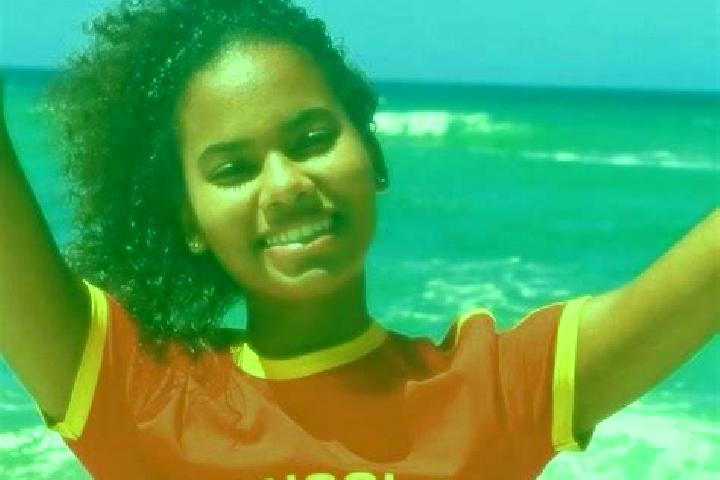 Natalie, 23 — Escort in Botera, Angola