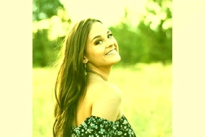 Natalie, 23 — Escort in Elgorriaga, Spain