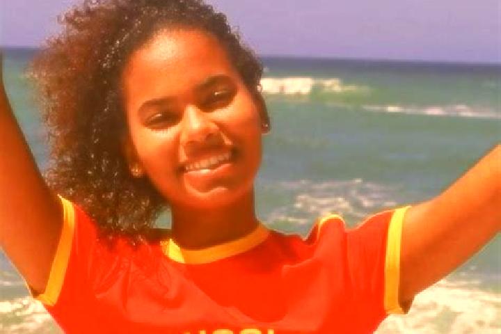 Natalie, 23 — Escort in Quindeje, Angola