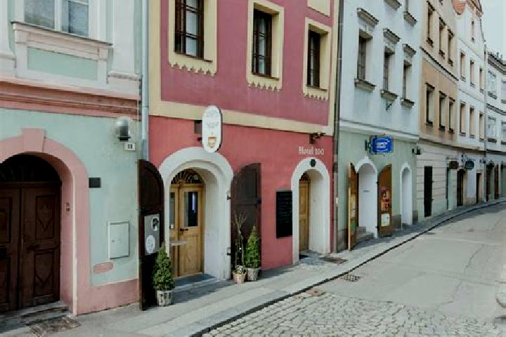 Natalie, 23 — Escort in Stare Hradiste, Czech Republic