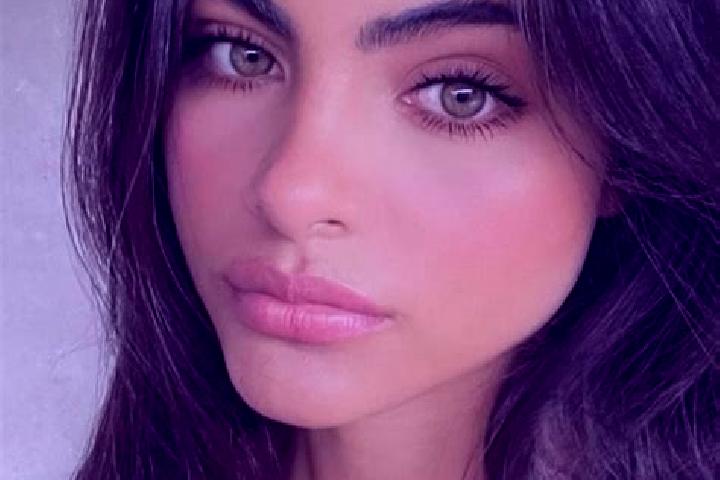 Natalie, 24, a chestnut hazel-eyed indian companion based in Tobly Bangolo. Offering Dinner Date, Deep French Kissing. Available for incall and outcall, day ...