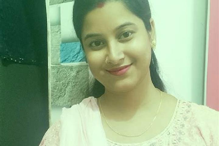 Natalie, 24 — Escort in Alik Ghund, Pakistan