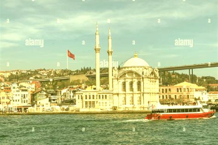 Natalie, 24 — Escort in Mecidiye, Turkey