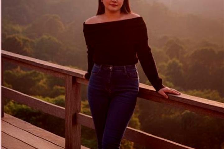 Natalie, 24 — Escort in Talospatang, Philippines