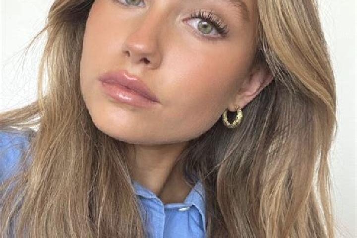 Natalie, 25, a dark blonde green-eyed european companion based in Takinomiya. Offering Overnight, Massage, GFE, Erotic Massage. Available for incall and outc...