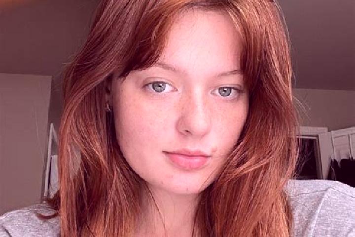 Natalie, 25, a red grey-eyed caucasian companion based in Deniztepesi. Offering GFE, Massage, Fetish, Couples. Available for incall and outcall, overnight bo...