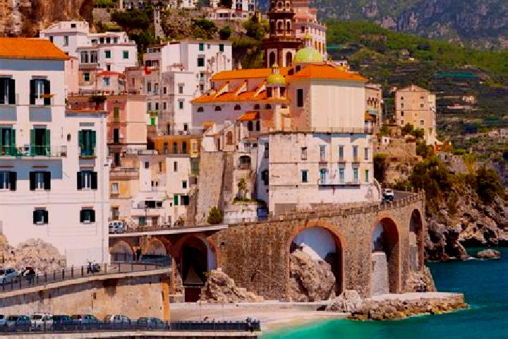 Natalie, 25 — Escort in Badia Prataglia, Italy