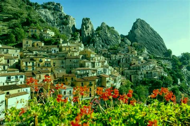 Natalie, 25 — Escort in Castelmezzano, Italy