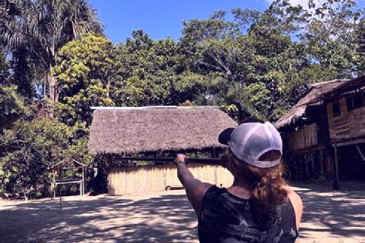 Natalie, 25 — Escort in Guano, Ecuador