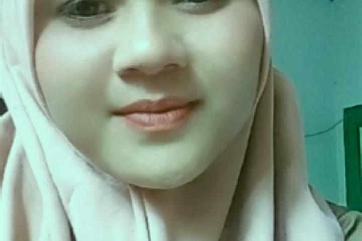 Natalie, 25 — Escort in Singajaya, Indonesia