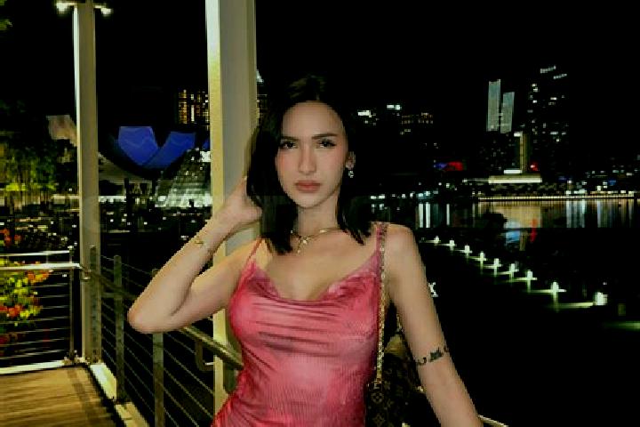 Natalie, 25 — Escort in The Range, Australia
