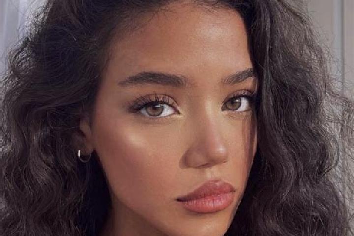 Natalie, 26, a black brown-eyed european companion based in Koro. Offering Girlfriend Experience, Deep French Kissing, 69. Available for incall and outcall, ...
