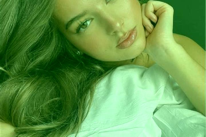 Natalie, 26, a chestnut hazel-eyed european companion based in Glostrup. Offering Massage, Deep French Kissing, Duos. Available for incall and outcall, overn...