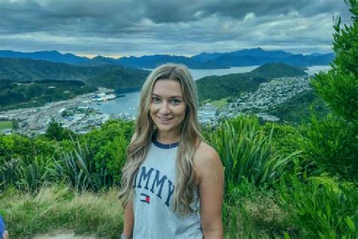 Natalie, 26 — Escort in Mapua, New Zealand