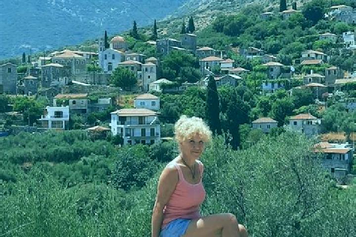 Natalie, 26 — Escort in Nea Poteidaia, Greece