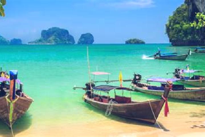 Natalie, 26 — Escort in Pakkhat, Thailand