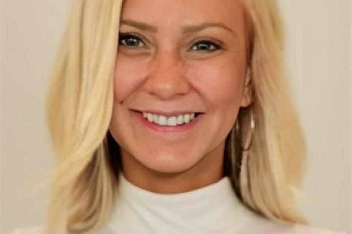 Natalie, 26 — Escort in Raeford, United States