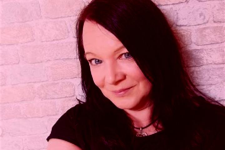 Natalie, 27, a black amber-eyed mixed companion based in Sontheim an der Brenz. Offering CIM, Striptease, Duos. Available for incall and outcall, day and eve...