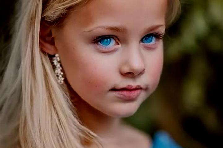 Natalie, 27, a blonde blue-eyed caucasian companion based in Miba. Offering OWO, Striptease, Travel Companion. Available for incall and outcall, overnight bo...