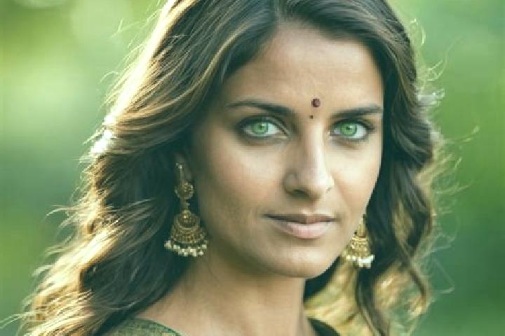 Natalie, 27, a chestnut green-eyed indian companion based in Herchweiler. Offering CIM, Tantra, Party Girl. Available for incall and outcall, overnight booki...
