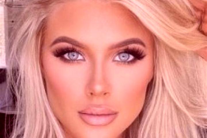 Natalie, 27, a platinum blonde grey-eyed asian companion based in Cantarranas. Offering Dinner Date, Erotic Massage, Duos, Prostate Massage. Available for in...