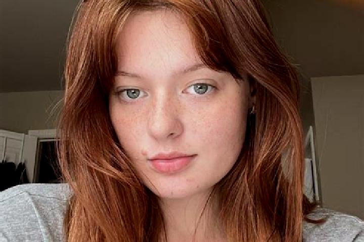 Natalie, 27, a red brown-eyed asian companion based in Valencay. Offering CIM, Duos, Deep French Kissing. Available for incall and outcall, day and evening d...