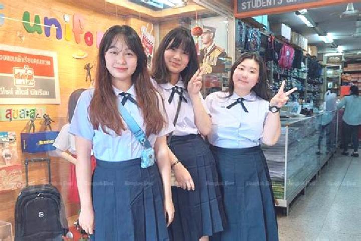 Natalie, 27 — Escort in Fak Tha, Thailand
