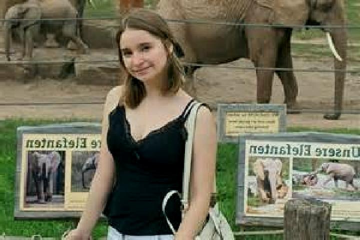 Natalie, 27 — Escort in Friedland, Germany