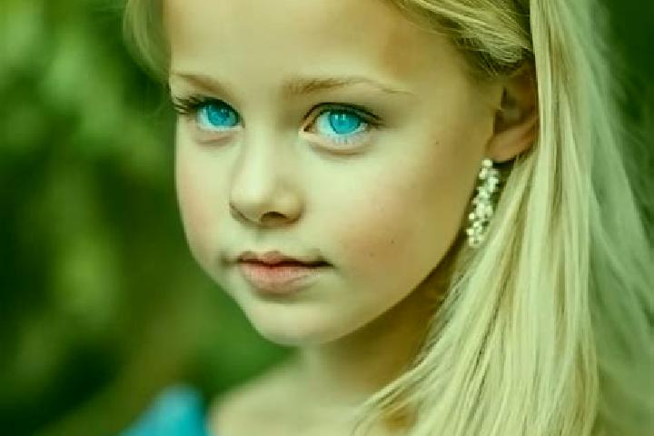 Natalie, 28, a blonde blue-eyed asian companion based in Solin. Offering GFE, Duos, BDSM, Travel Companion. Available for incall and outcall, overnight booki...