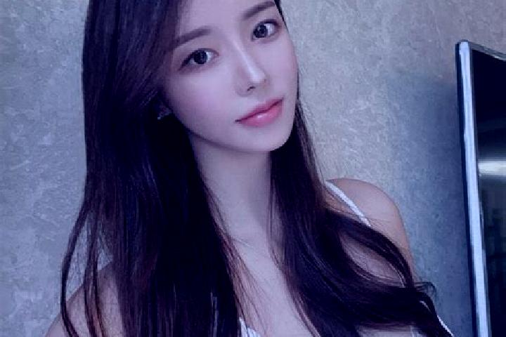 Natalie, 28 — Escort in Pingguo, China