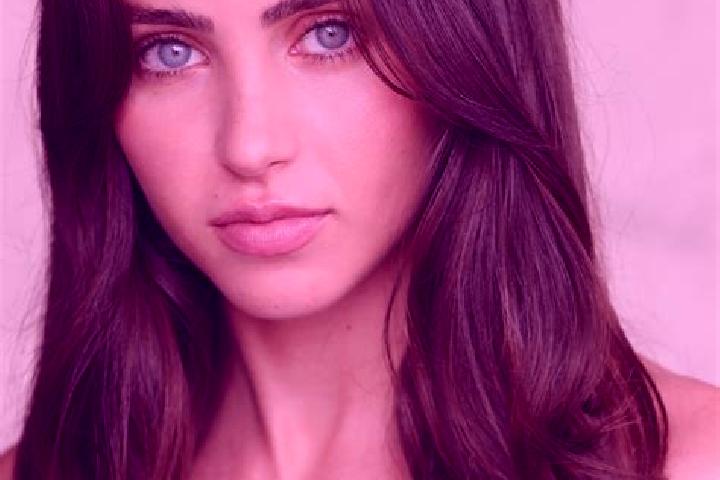 Natalie, 29, a brunette hazel-eyed caribbean companion based in Batas. Offering Striptease, Couples, 69. Available for incall and outcall, day and evening da...