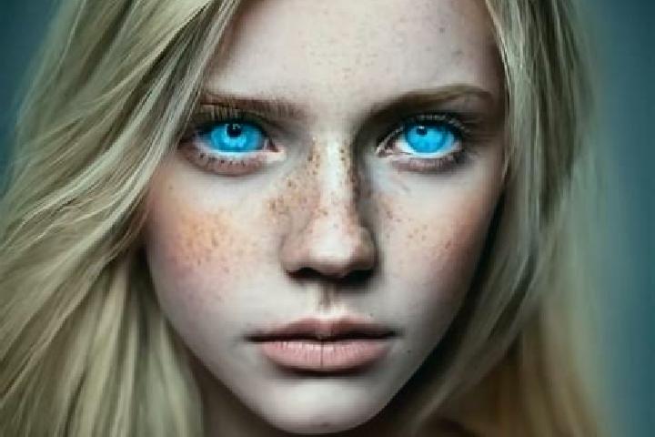 Natalie, 29, a chestnut blue-eyed caucasian companion based in Castorano. Offering CIM, Party Girl, 69. Available for incall and outcall, day and evening dates.