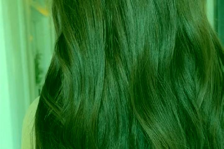 Natalie, 29, a red brown-eyed mediterranean companion based in Wechelderzande. Offering Domination, Party Girl. Available for incall and outcall, overnight b...