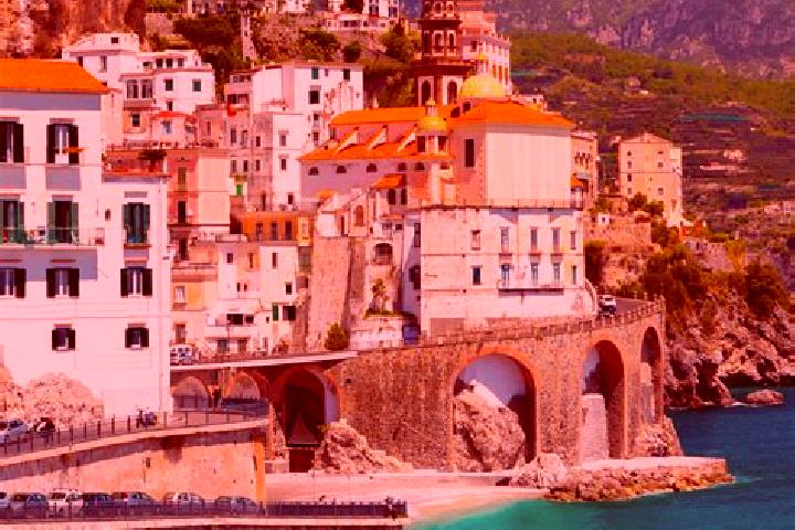 Natalie, 29 — Escort in Belgirate, Italy