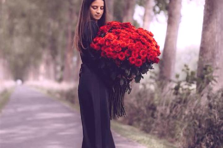 Natalie, 29 — Escort in Nyzhni Petrivtsi, Ukraine
