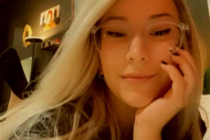 Natalie, 30, a auburn dark-eyed indian companion based in Sint-Margriete-Houtem. Offering OWO, Duos, Overnight. Available for incall and outcall, overnight b...