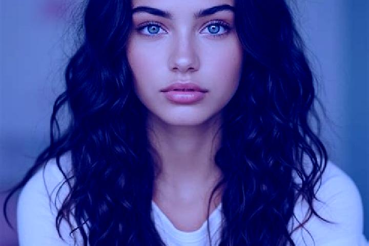 Natalie, 30, a auburn hazel-eyed mediterranean companion based in Kiama Downs. Offering Erotic Massage, Travel Companion, GFE, 69. Available for incall and o...