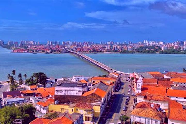 Natalie, 30, a black brown-eyed caucasian companion based in Sao Luiz do Norte. Offering Tantra, Erotic Massage, Dinner Date, Party Girl. Available for incal...