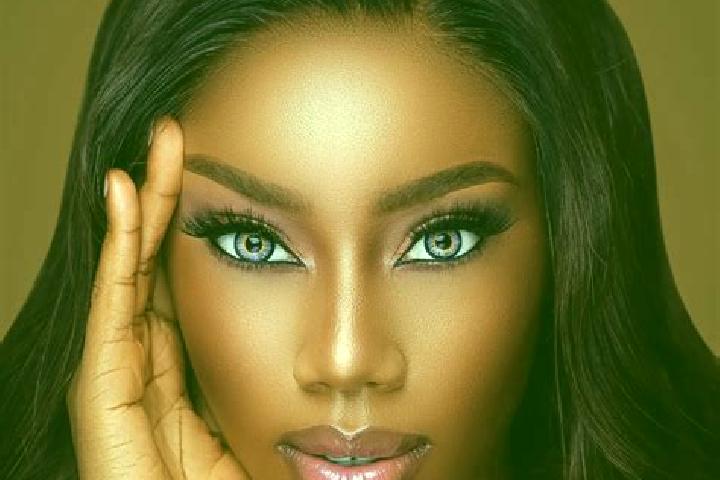 Natalie, 30, a chestnut blue-eyed ebony companion based in Gate Pa. Offering GFE, Striptease, 69, Dinner Date. Available for incall and outcall, day and even...