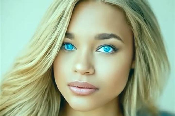 Natalie, 30, a dark blonde blue-eyed latina companion based in Zapote de Palomas. Offering Domination, Duos, BDSM, Girlfriend Experience. Available for incal...