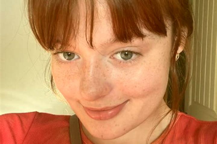 Natalie, 30, a red green-eyed caucasian companion based in Stueng Trang. Offering BDSM, Fetish, Dinner Date, Couples. Available for incall and outcall, overn...