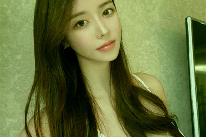 Natalie, 30 — Escort in Shuanghejie, China