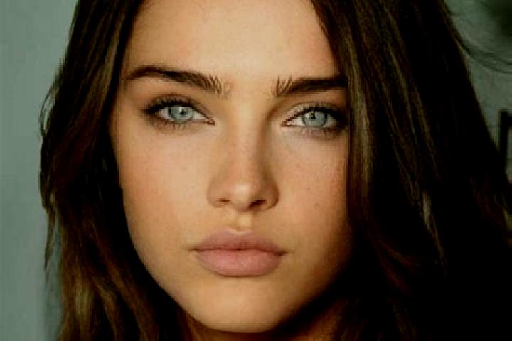 Natalie, 31, a brunette dark-eyed caucasian companion based in Circoiscrizione VII. Offering Girlfriend Experience, Fetish, Travel Companion, Domination, Tan...