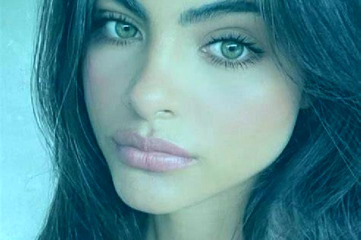 Natalie, 31, a brunette dark-eyed middle eastern companion based in Fuorni. Offering Domination, GFE, Duos, Fetish, Deep French Kissing. Available for incall...