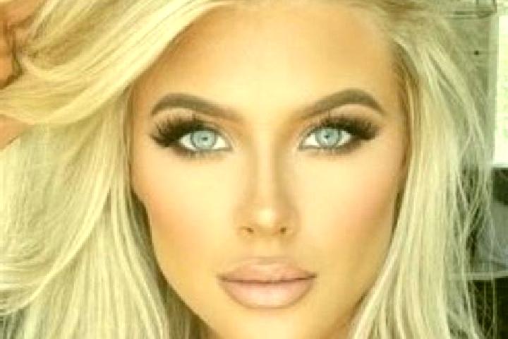 Natalie, 31, a platinum blonde green-eyed middle eastern companion based in Dietach. Offering Couples, Fetish, Roleplay, Erotic Massage, A-Level. Available f...