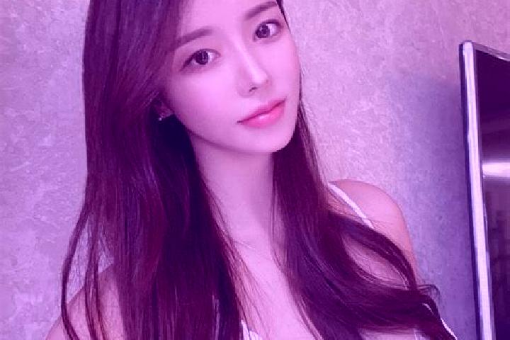 Natalie, 31 — Escort in Xindai, China