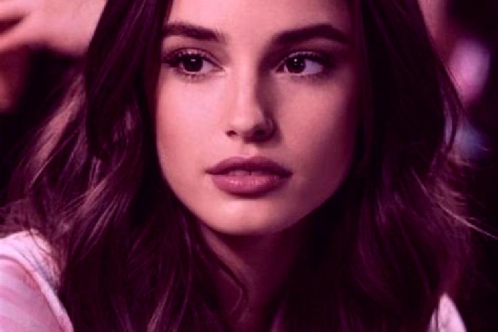 Natalie, 32, a brunette brown-eyed middle eastern companion based in Huiwan. Offering Massage, Erotic Massage, Travel Companion. Available for incall and out...