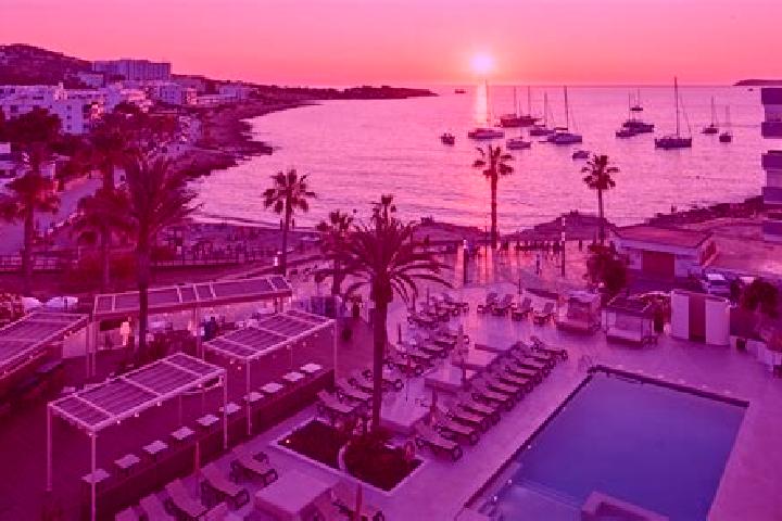 Natalie, 32, a chestnut amber-eyed asian companion based in Sant Antoni de Portmany. Offering Duos, Dinner Date. Available for incall and outcall, overnight ...